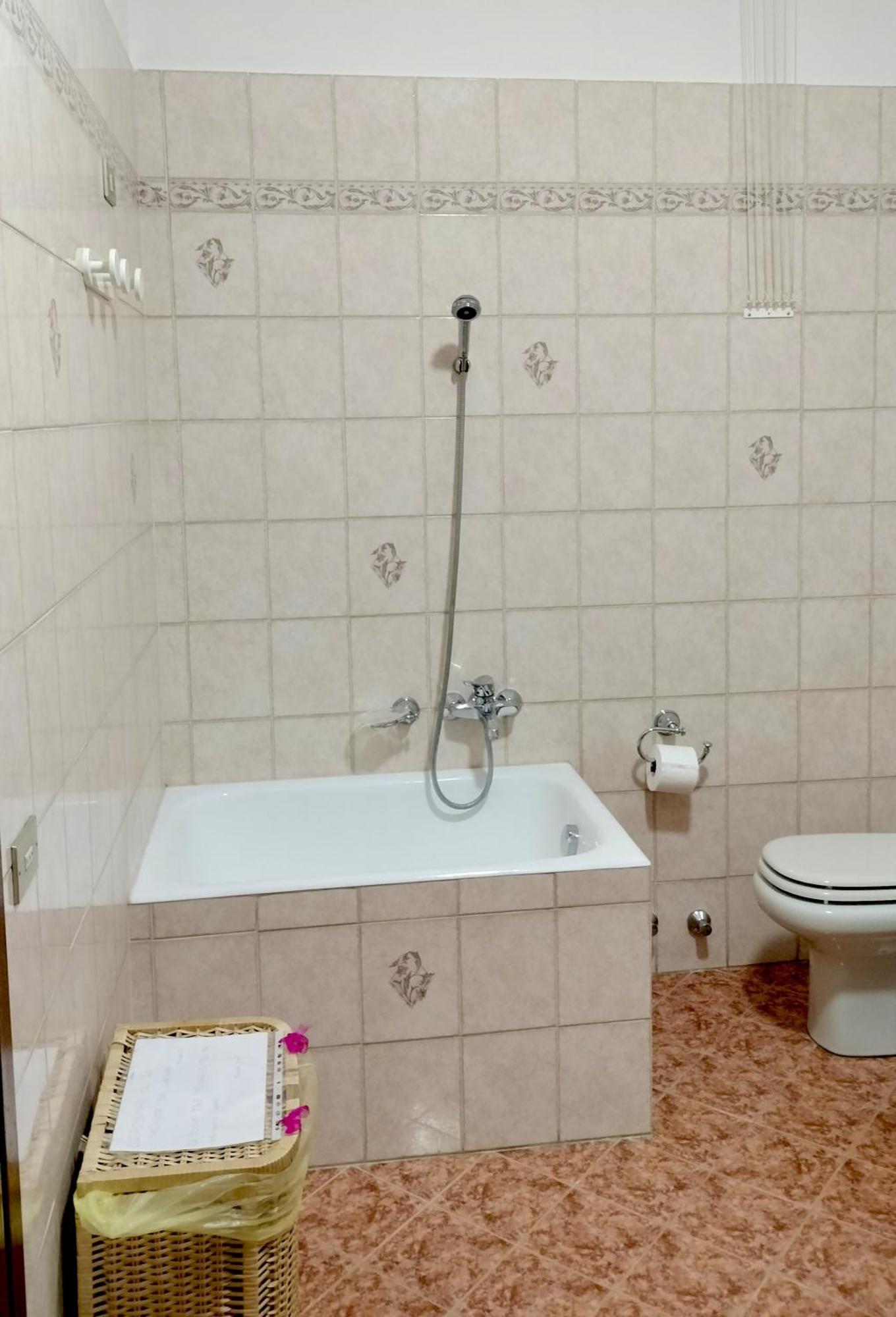 Mari, Vakantiehuis