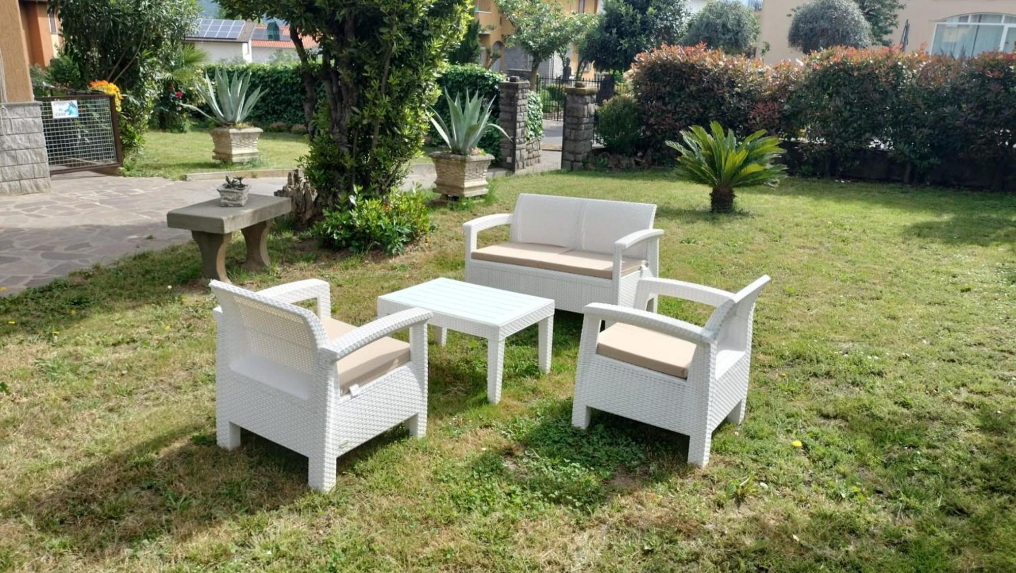 Casa vacanze Mari, *